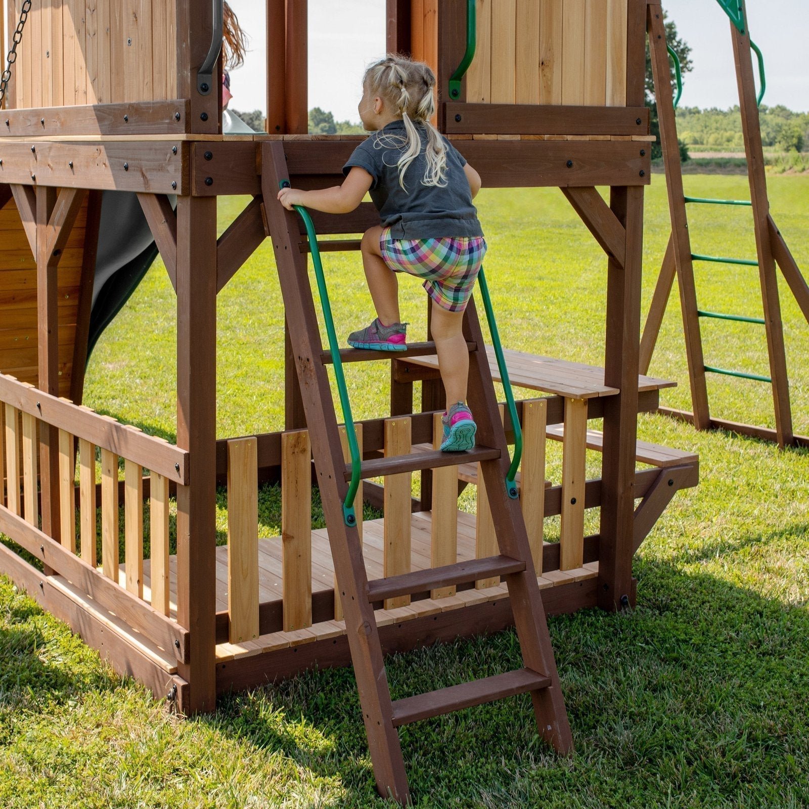 Skyfort II with Wave Slide - Image 11